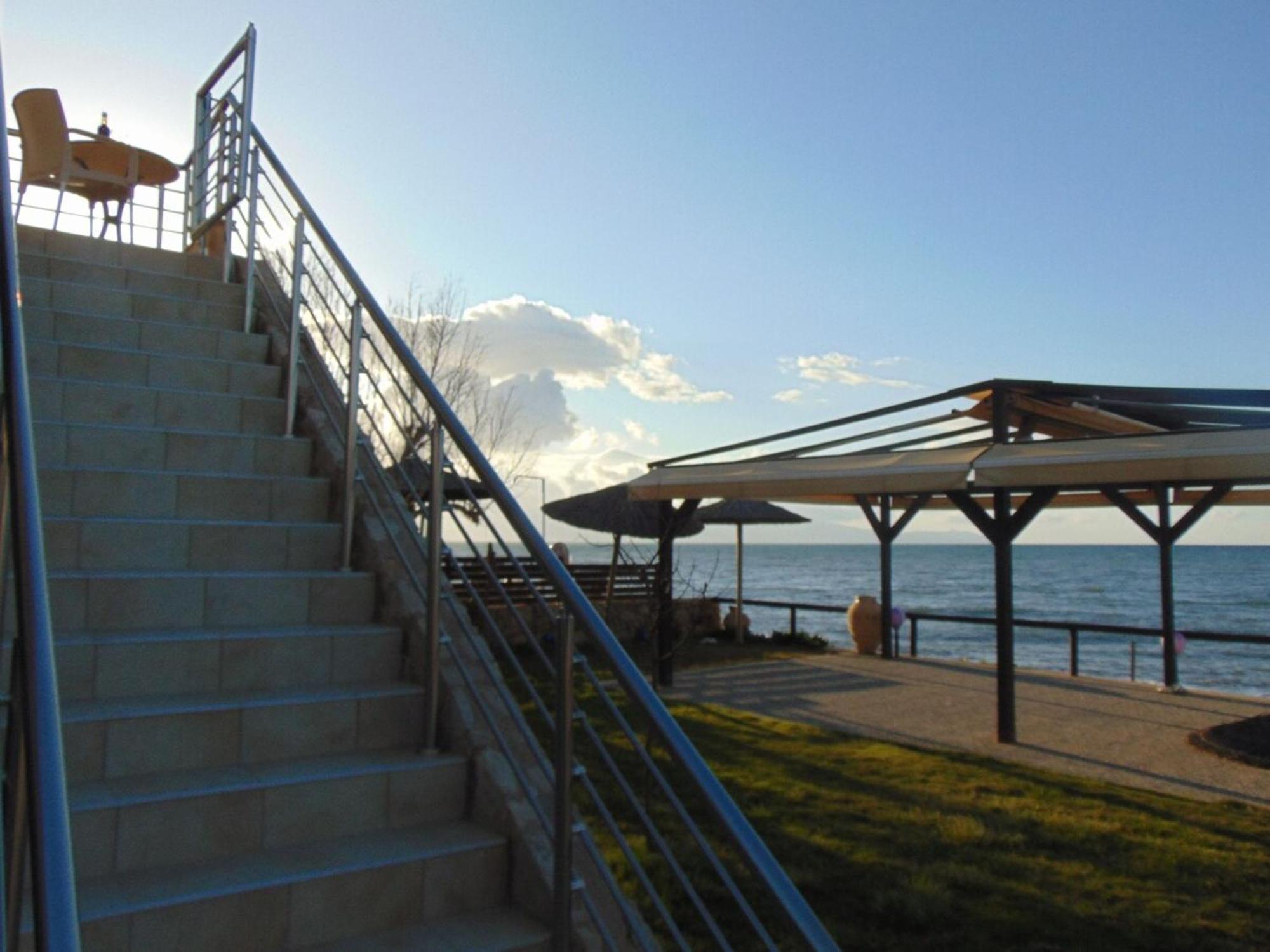 Comfy Beachfront Litinas Casa With Seaview Χανιά Εξωτερικό φωτογραφία